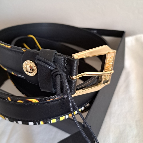 Versace Couture Leather Belt - Picture 3 of 10
